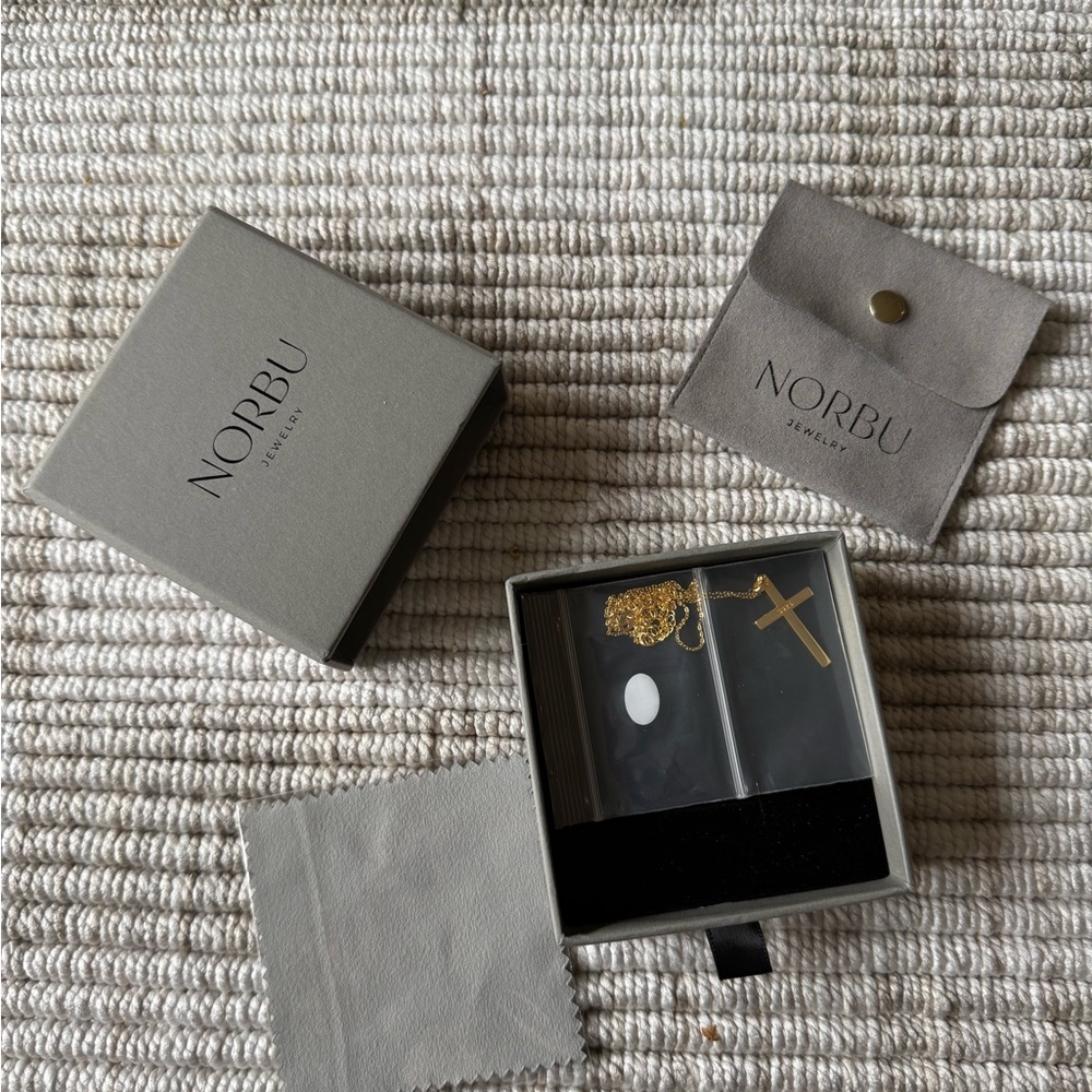 NORBU Gold Cross Necklace NWT